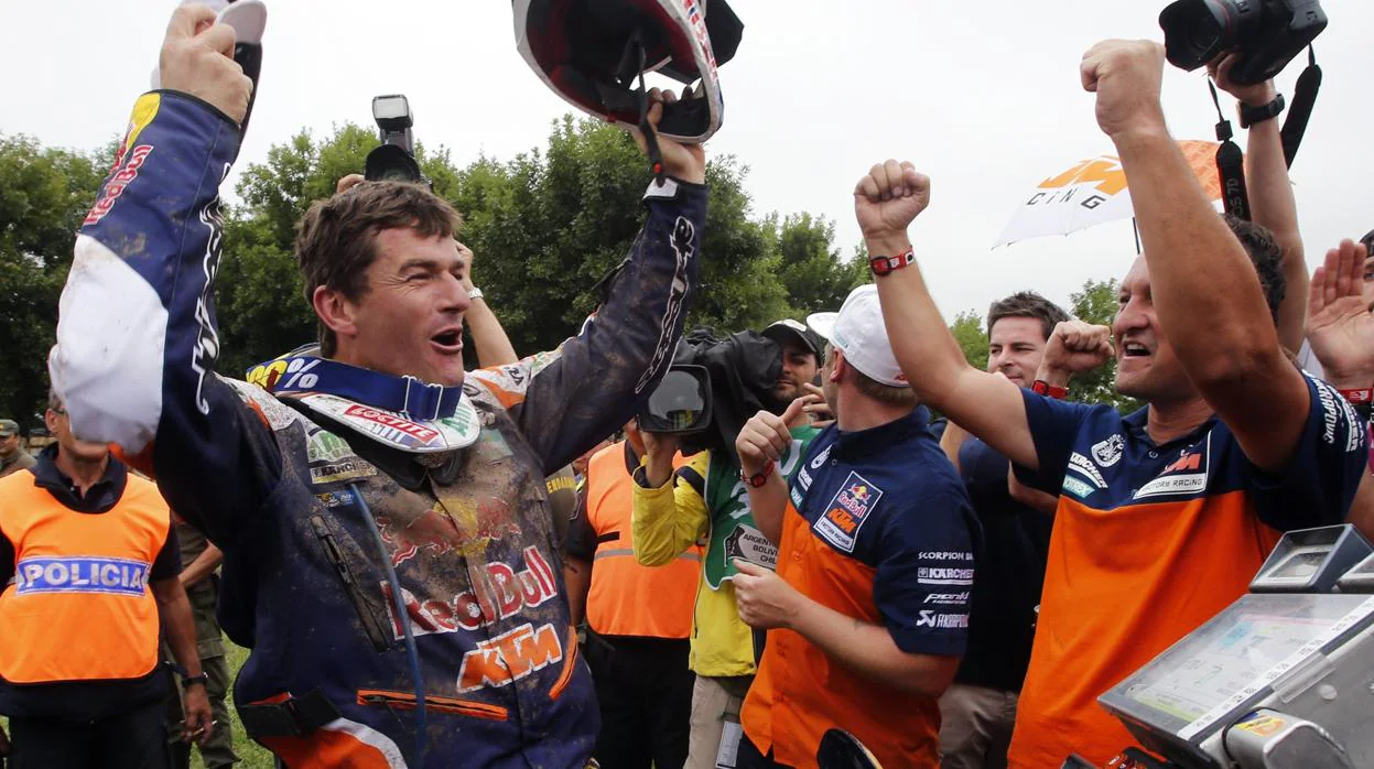 Marc Coma celebra su último título en el Dakar, en 2015