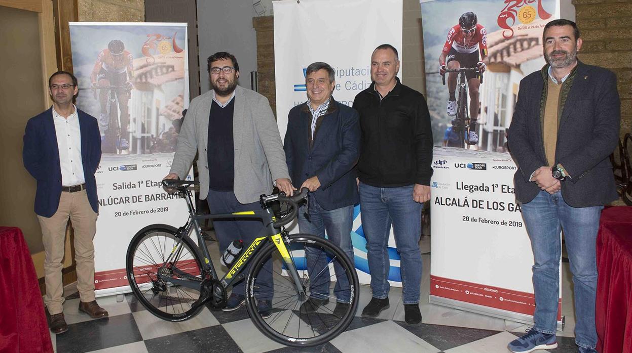 La Vuelta Ciclista a Andalucía se presentó en la Diputación de Cádiz.