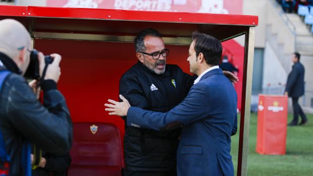 Cervera: «Nos cuesta llegar a la portería contraria»