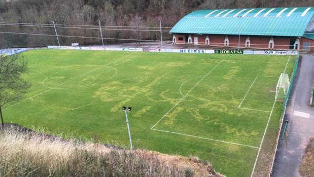El ataque vandálico a un estadio riojano indigna al fútbol modesto