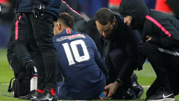 Drama en el PSG: Neymar, diez semanas de baja