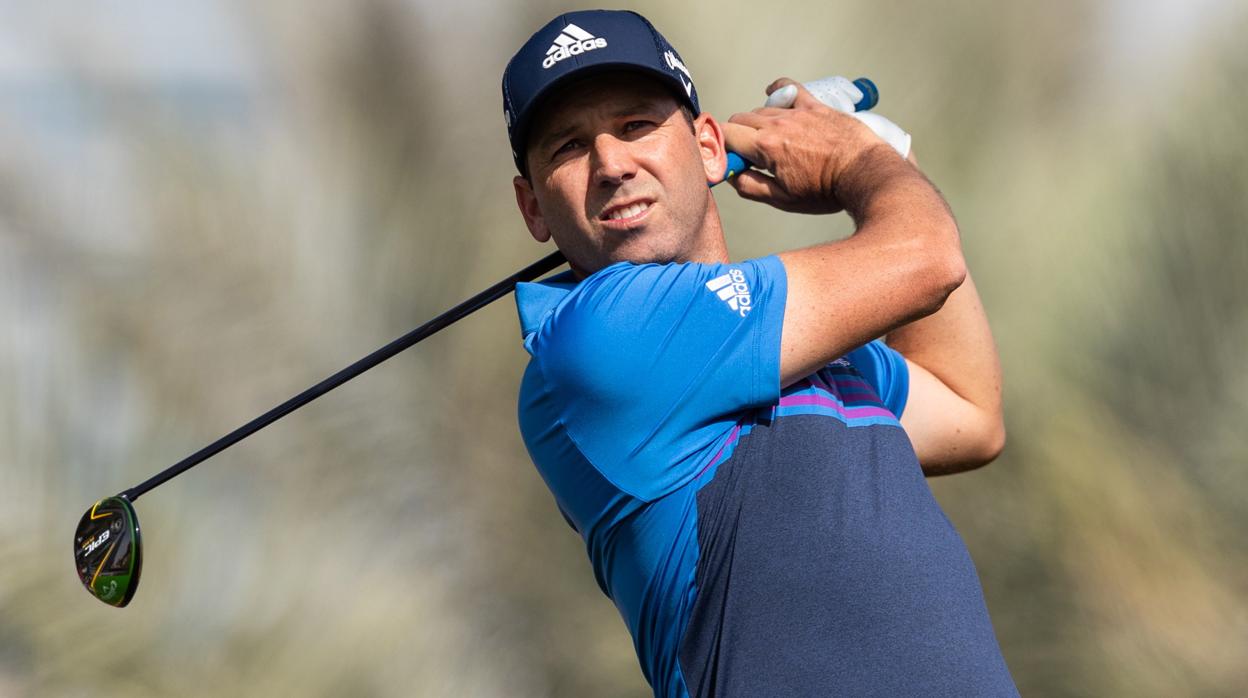 Sergio García pierde los nervios y es descalificado por maltratar un campo de golf de Arabia