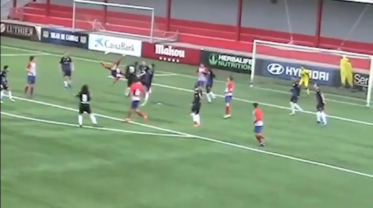 El monumental gol de chilena de Diego Espejo, juvenil del Atlético