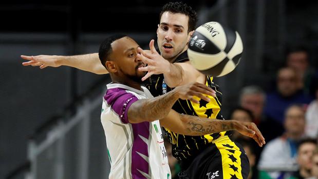 El Tenerife saca billete para semifinales