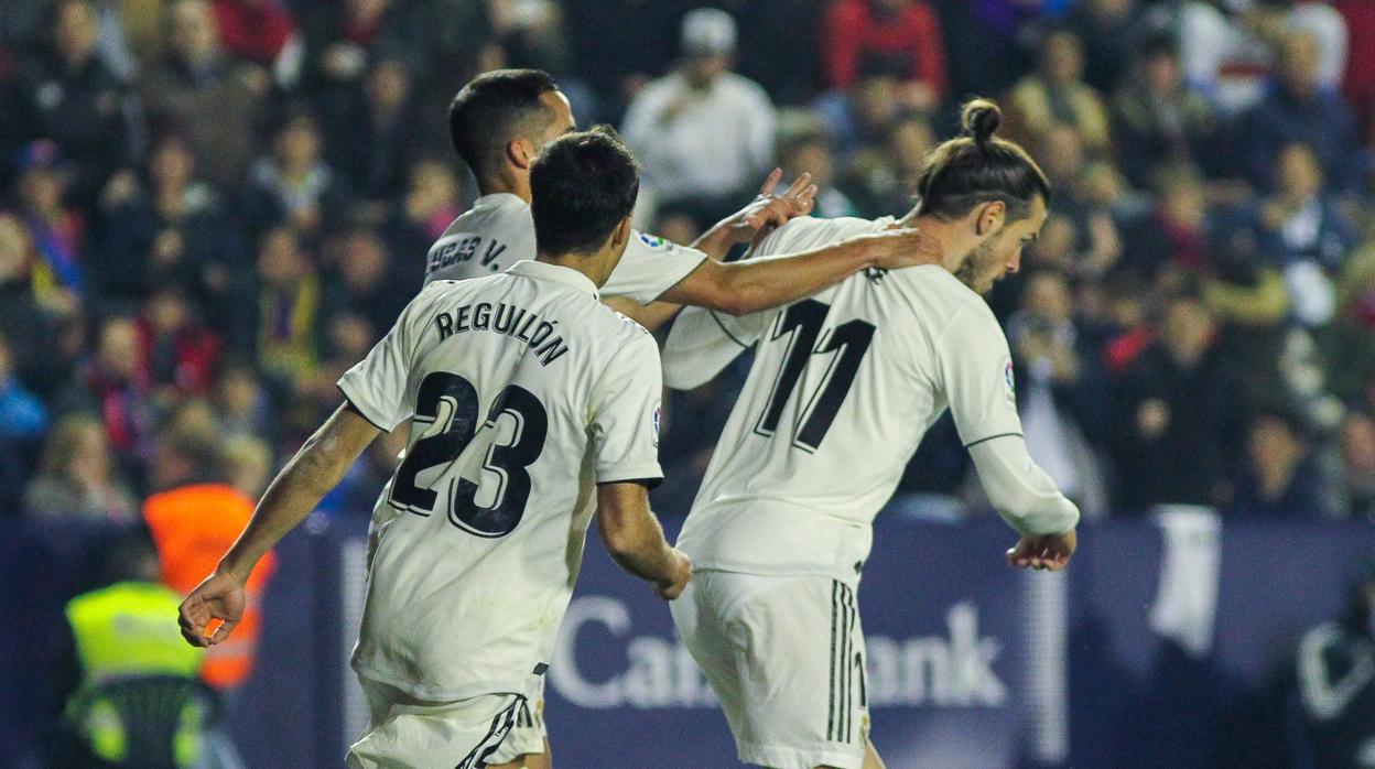 Gareth Bale firma la paz con Lucas Vázquez