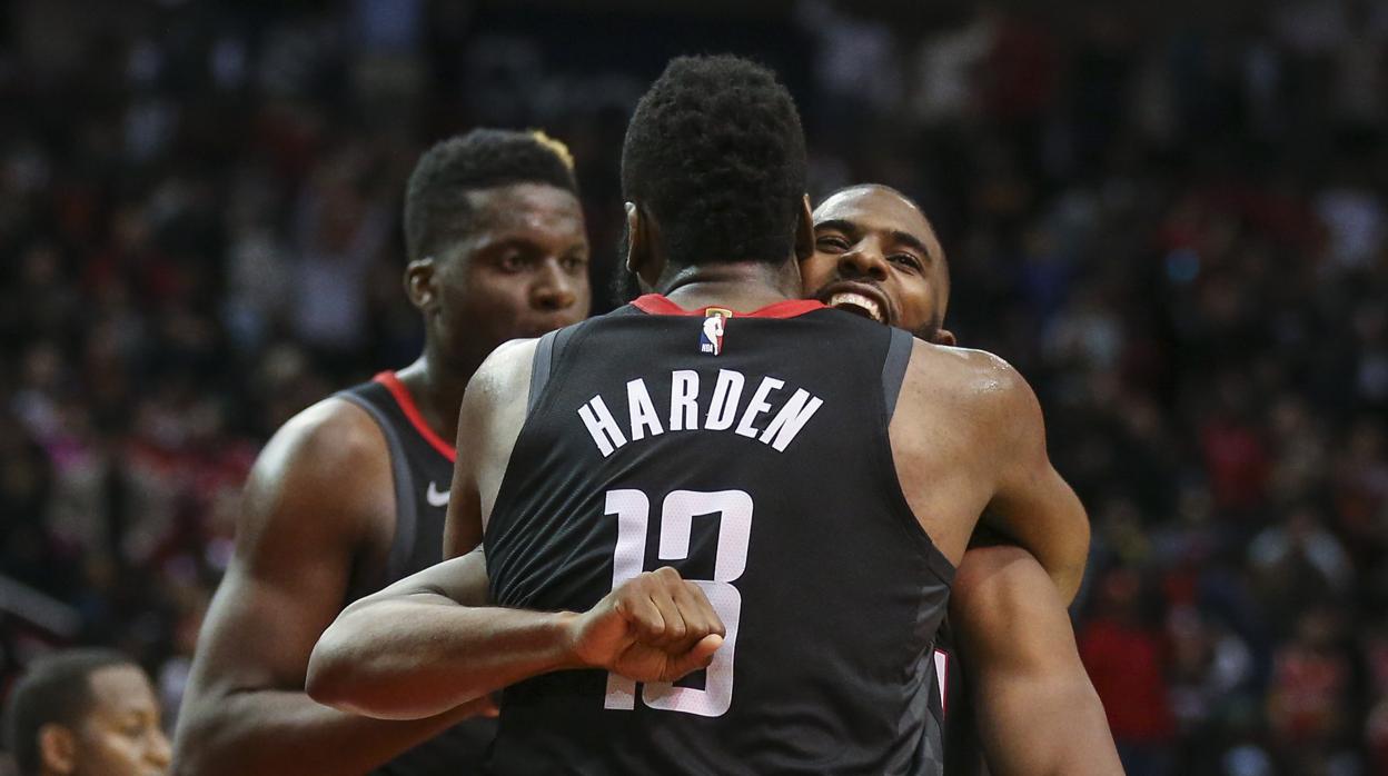 58 puntos de James Harden en la remontada de los Rockets