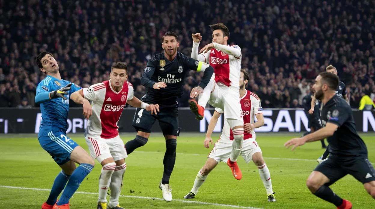 Horario y dónde ver el Real Madrid-Ajax