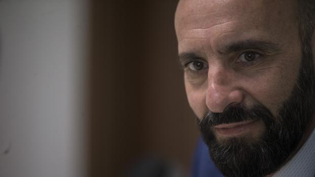 El Sevilla trabaja en el regreso de Monchi