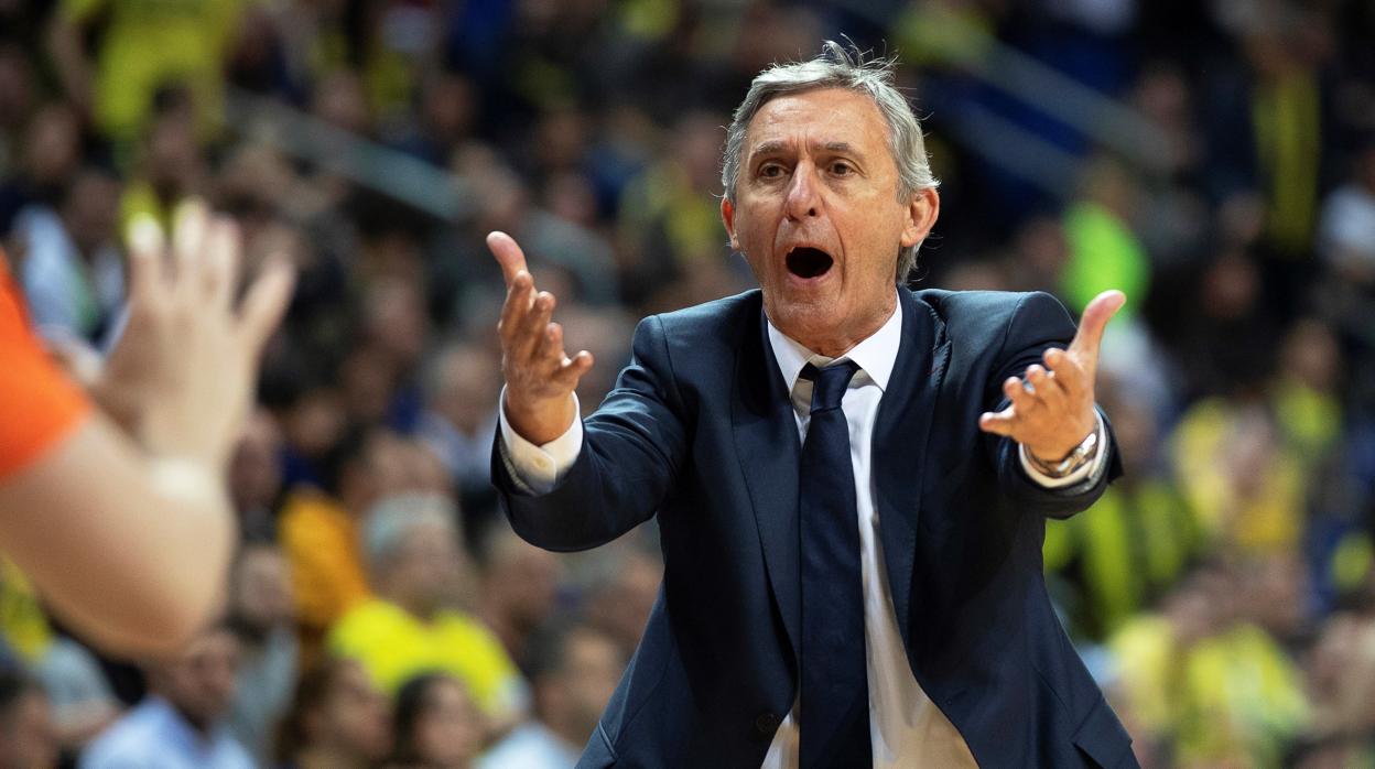 Pesic se queja ostensiblemente ante el Anadolu Efes esta pasada semana