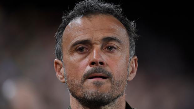 Luis Enrique no estará en el banquillo por «motivos familiares de fuerza mayor»