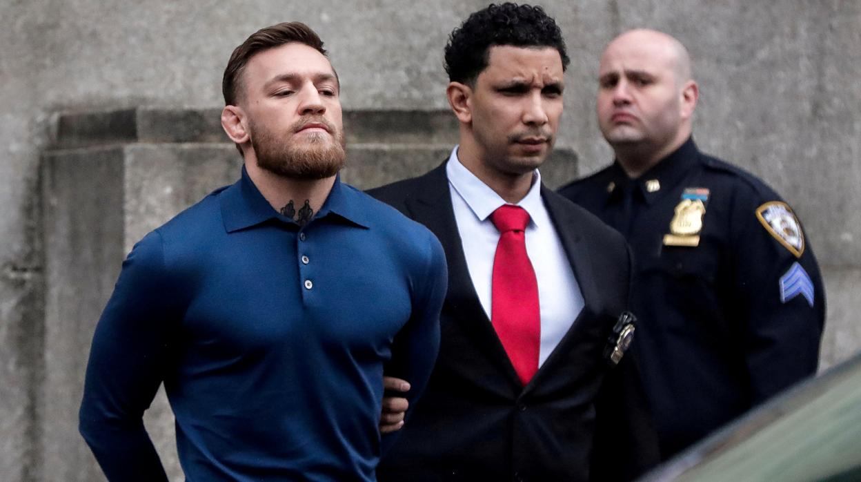 McGregor, en uno de sus cara a cara con la Justicia