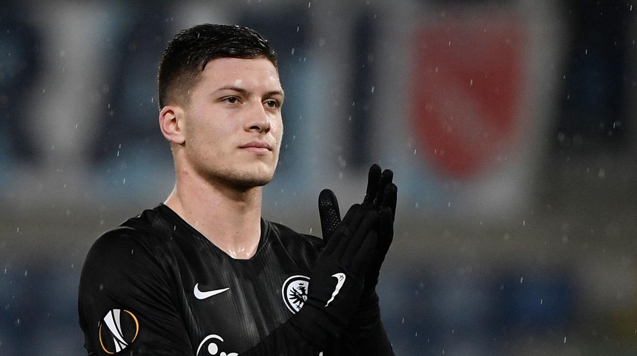 Luka Jovic, durante el partido de Europa League disputado en Roma ante la Lazio