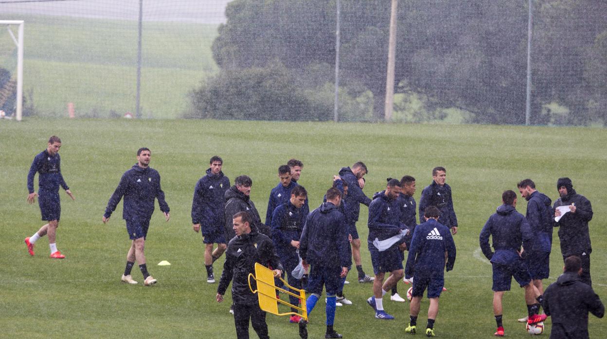 El Cádiz CF ha vuelto a los entrenamientos.