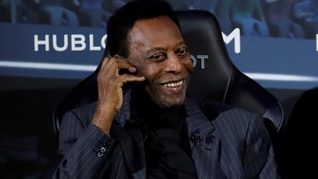 Pelé tranquiliza a sus fans y asegura que se encuentra «mucho mejor»