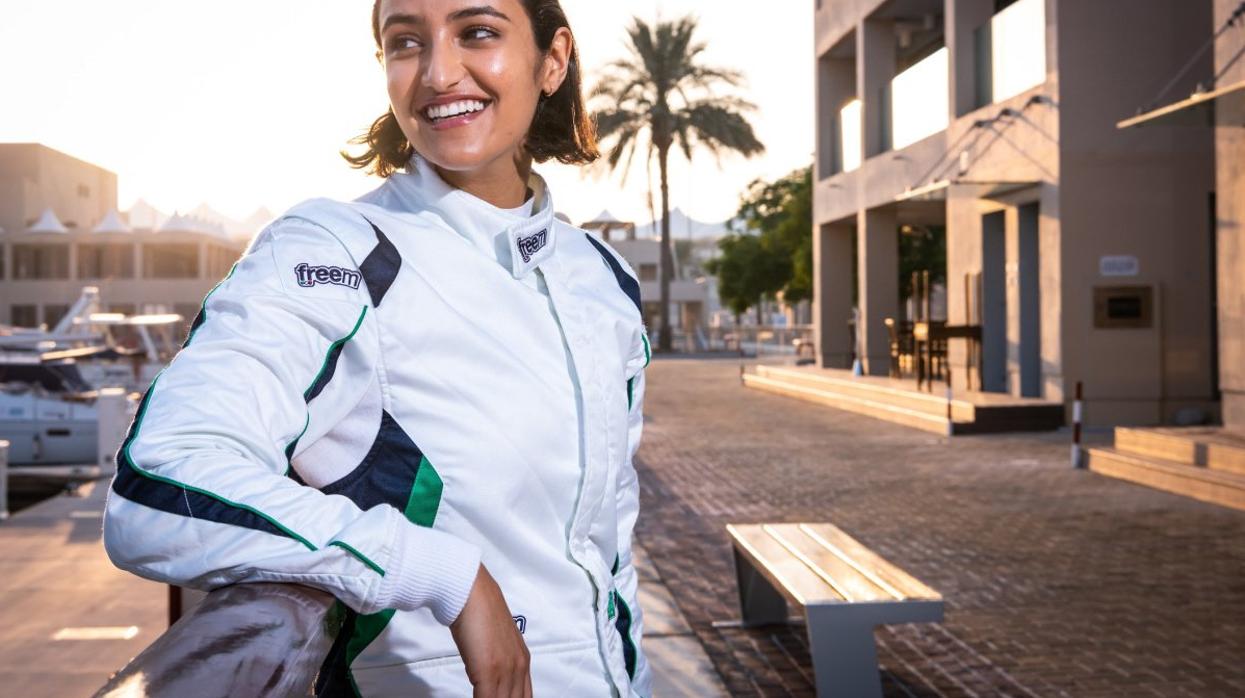 Reema Juffali, piloto de Arabia Saudí que debuta este fin de semana en al F4 británica