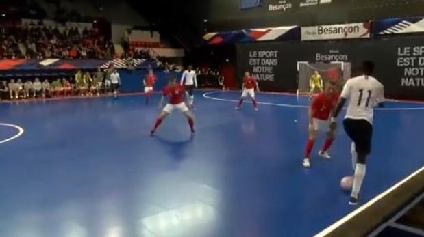 Así «hipnotiza» a sus rivales la nueva sensación del fútbol sala mundial