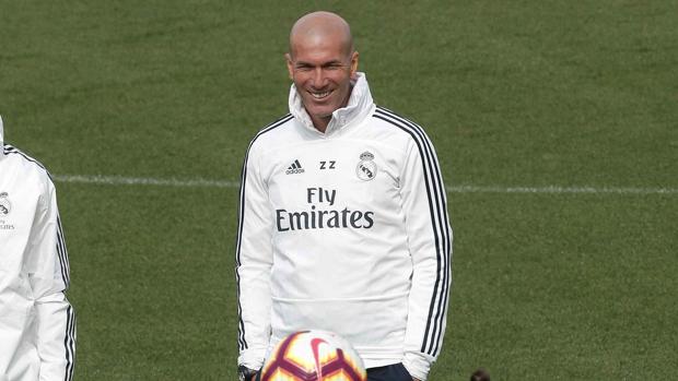 Zidane: «Aquí hay muchos jugadores para hacer caja»