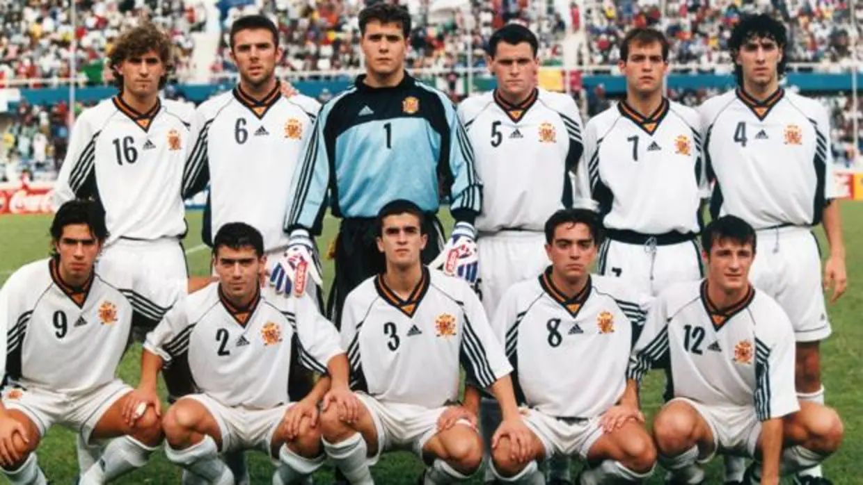 El once español antes de la final ante Japón en la final del Mundial sub 20 de Nigeria 1999