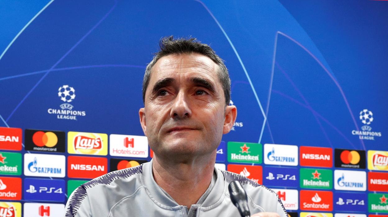 Ernesto Valverde durante la rueda de prensa