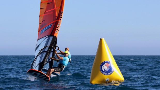 Fernando Martínez del Cerro y Marina Alabau, campeones de Europa de Fórmula Foil