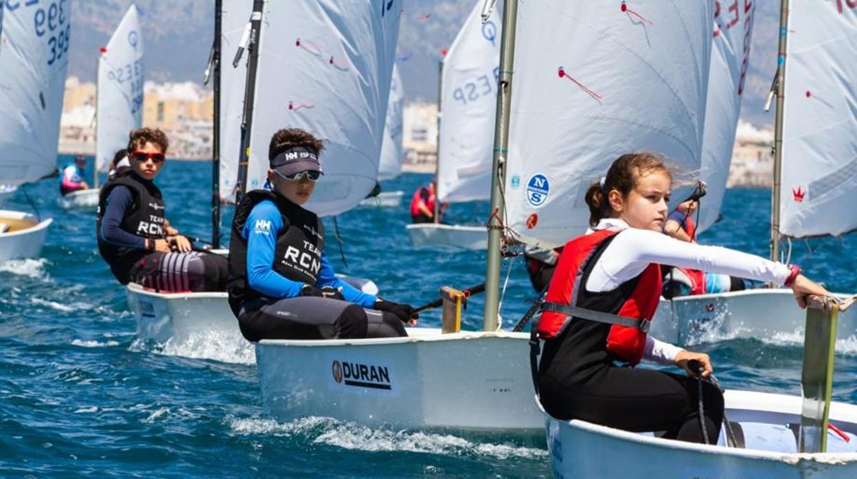 García, Perelló y Mesquida, primeros clasificados de la Semana de la Vela en Cala Gamba