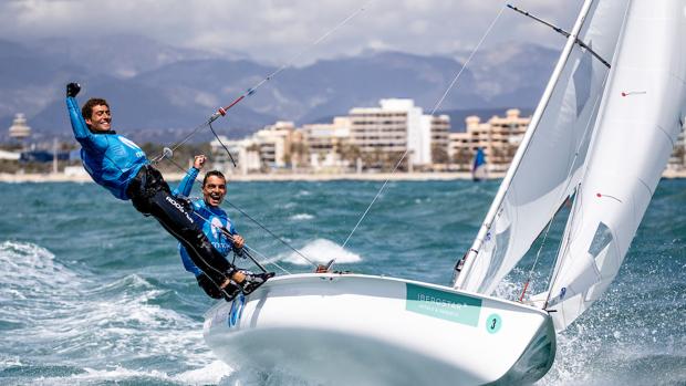 Jordi Xammar y Nicolás Rodríguez siguen terceros en el Europeo de 470