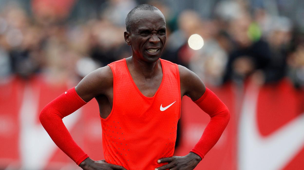 Kipchoge intentará bajar de las dos horas en el maratón en Viena