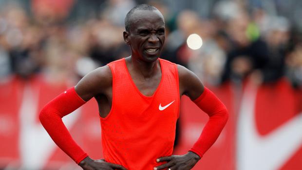 Kipchoge intentará bajar de las dos horas en el maratón en Viena