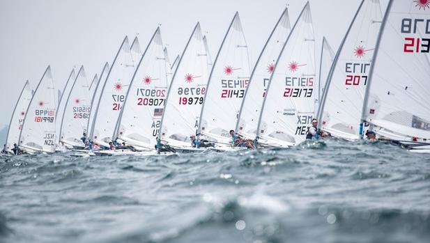 Joaquín Blanco, primer español (24), mejoró en el Mundial de Laser Standard