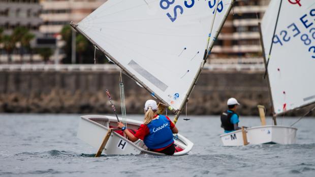 Máxima igualdad en el Campeonato de España de Optimist por equipos