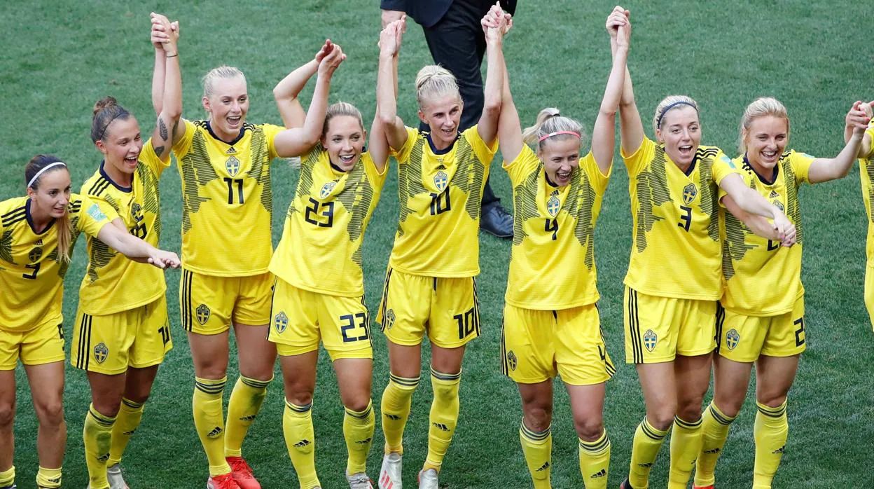 Suecia gana a Inglaterra y acaba tercera
