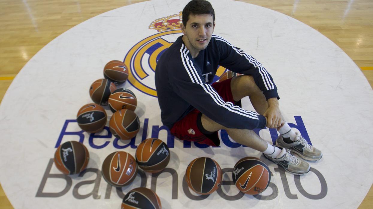 Nikola Mirotic, durante una entrevista con ABC en 2012