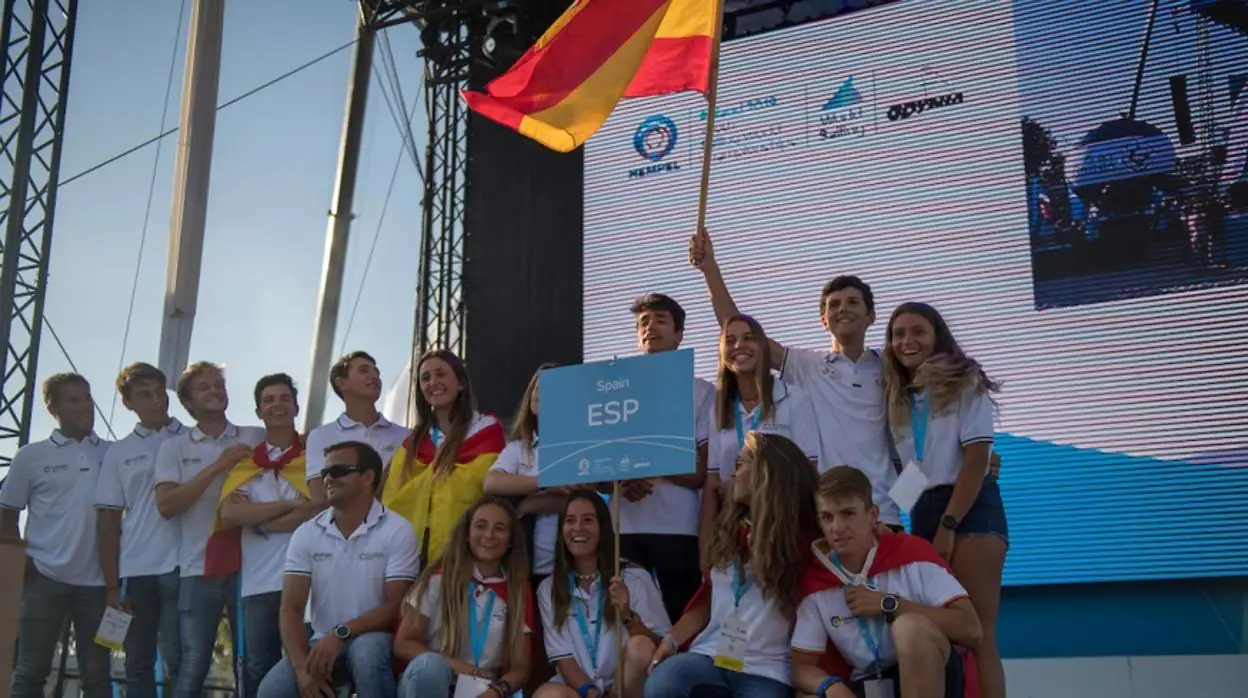 España, campeona por países en el Mundial de vela juvenil