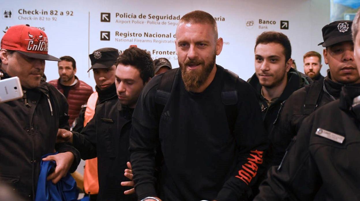 De Rossi, a su llegada a Buenos Aires