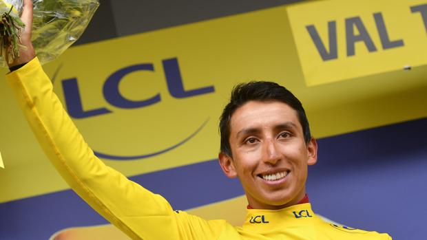 Egan Bernal: «Estuve a punto de dejar la bici por el periodismo»