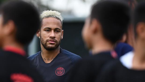 El último desplante de Neymar ante una salida del PSG cada vez más difícil