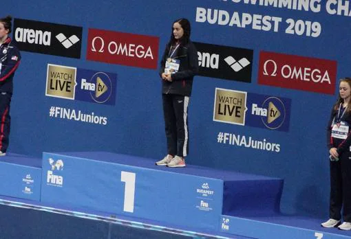 La nadadora de Huelva consiguió una marca impresionante, un tiempo de 4:38.53