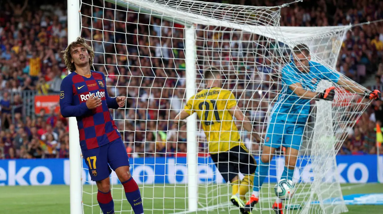 Griezmann marca su primer gol con el Barcelona en un amistoso ante el Arsenal