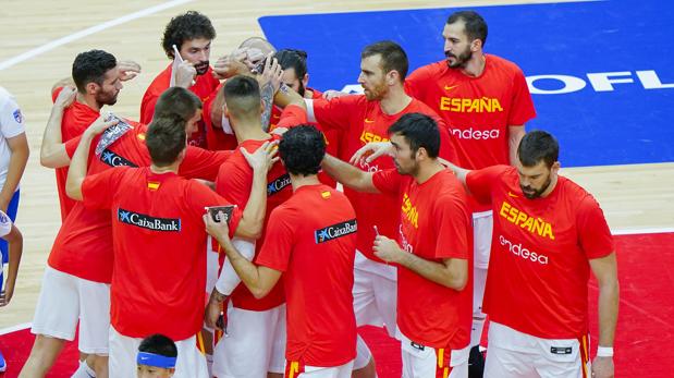 La enésima reinvención de España busca hoy su segunda final de un Mundial