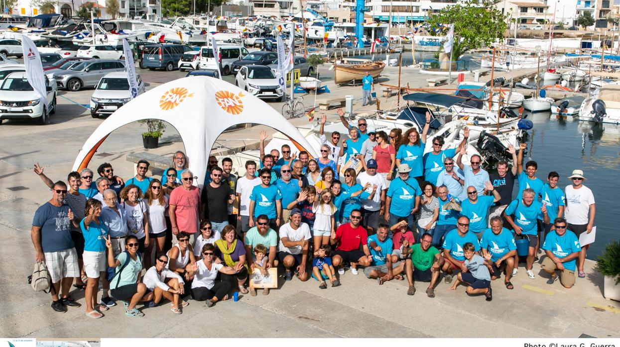 Una parada naval despide la XXIII Diada de Vela Latina de Mallorca