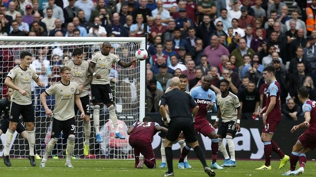 El United sigue atascado y pierde ante el West Ham