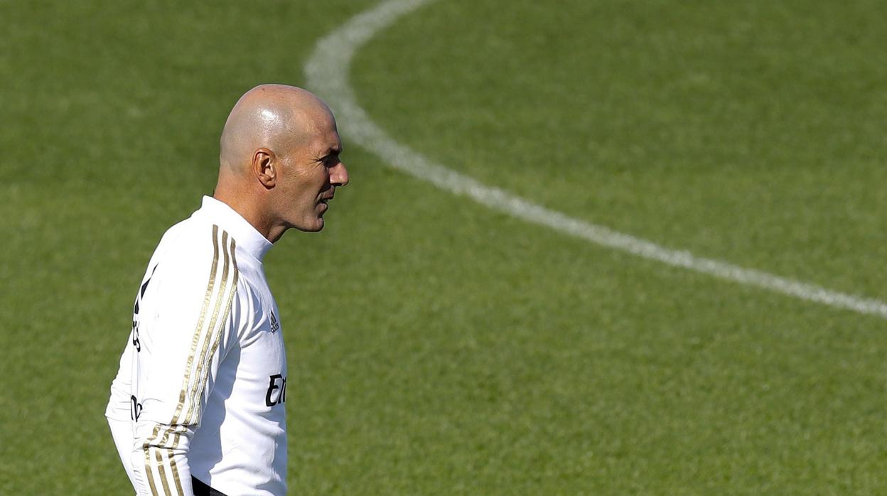 Zidane: «Esta Liga es muy buena, hay igualdad y te exige mucho en cada partido»