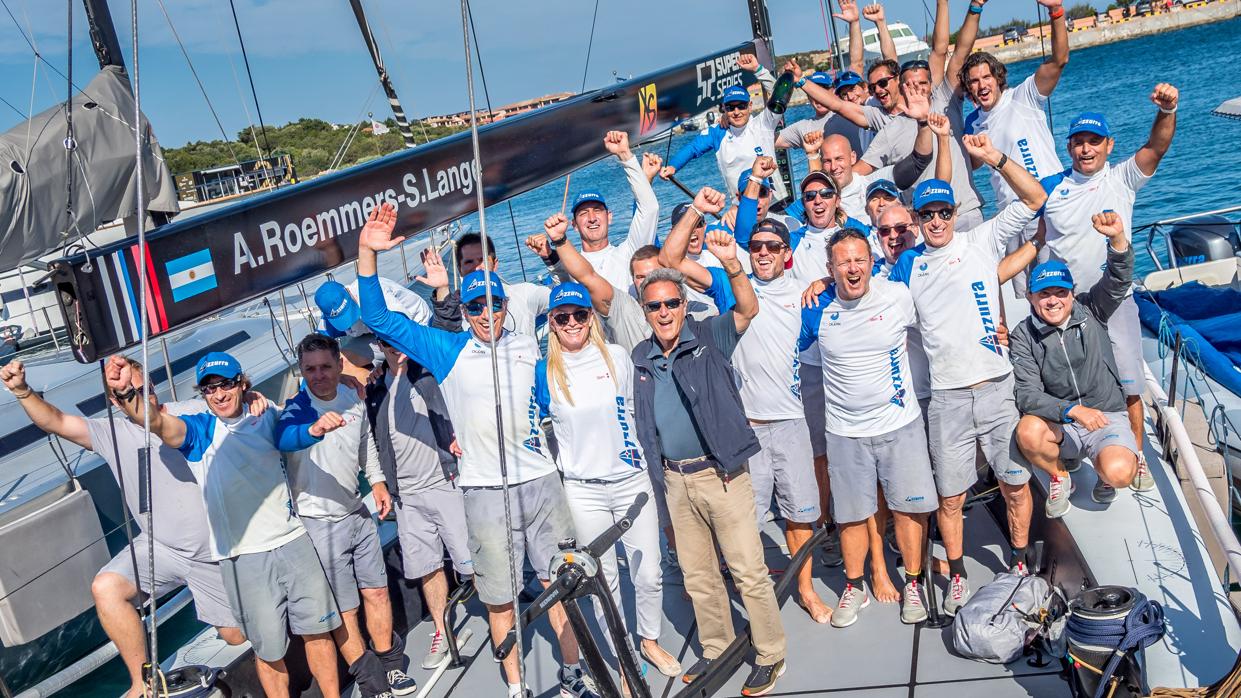 «Azzurra» ganó en el agua lo que le querían arrebatar en los despachos