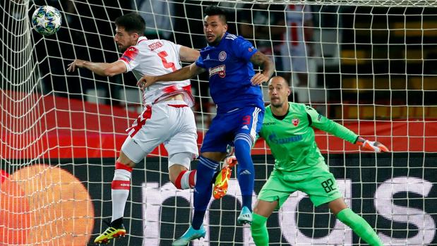 El Estrella Roja remonta una desventaja y se impone al Olympiacos