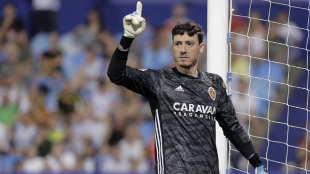 El Zaragoza regresa al tercer puesto tras amargar el debut de Djukic