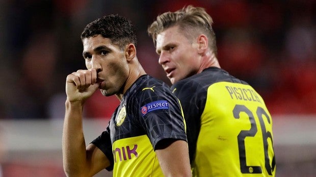 Achraf brilla en Praga y da la victoria al Dortmund