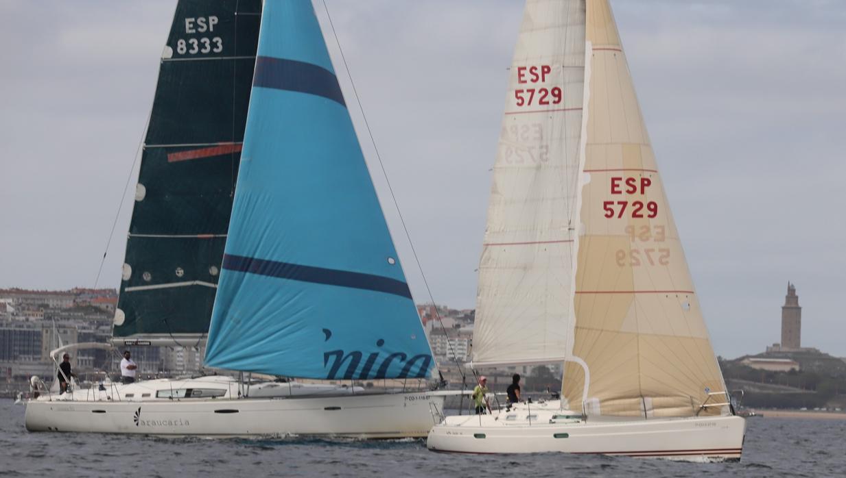 Poco viento en La Coruña, lo que provocó que no se pudiera celebrar prueba alguna de 420