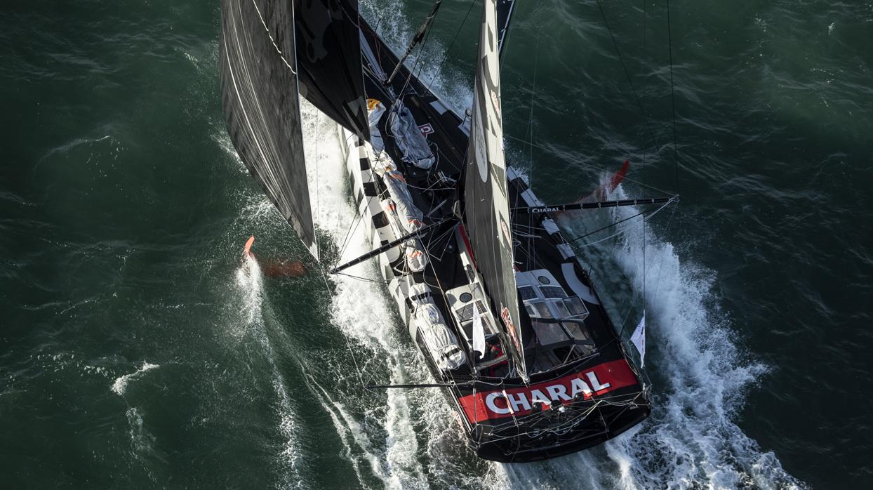 La flota Transat Jacques Vabre entra en el Golfo de Vizcaya