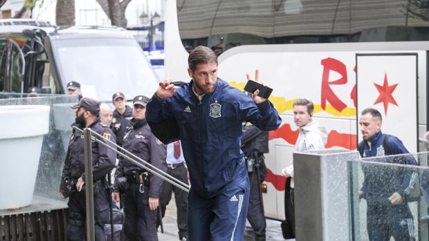 Sergio Ramos: «Cádiz es una ciudad que está muy cerca de la mía y me he sentido muy querido allí»