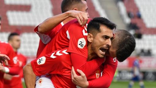 Los jugadores del Real Murcia celebran un gol en un duelo de esta temporada